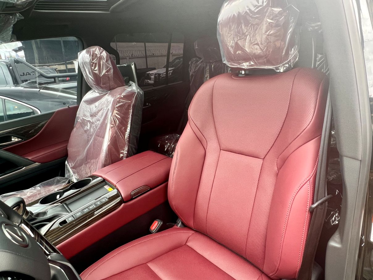 Lexus LX 600 Signature
