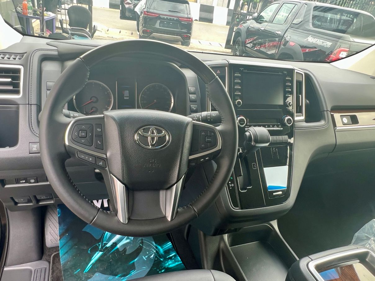 Toyota Granvia
