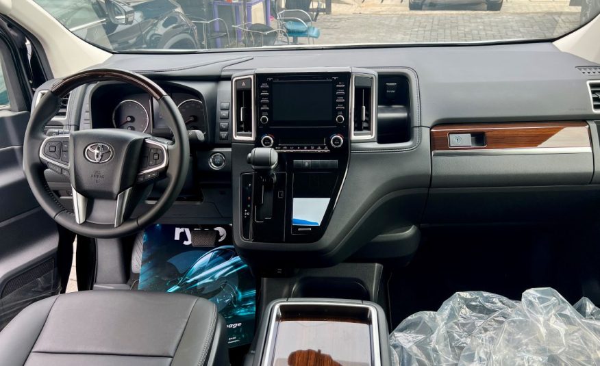 Toyota Granvia