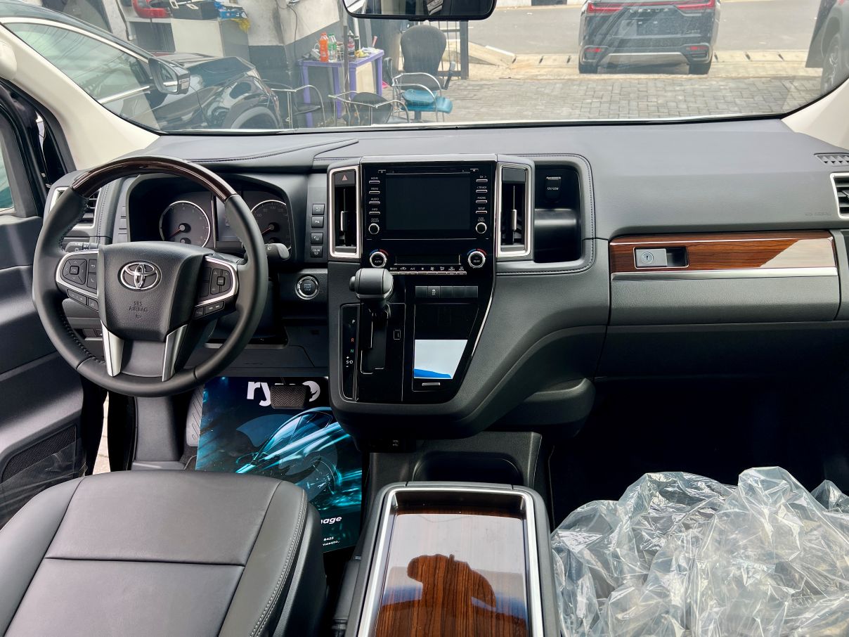 Toyota Granvia