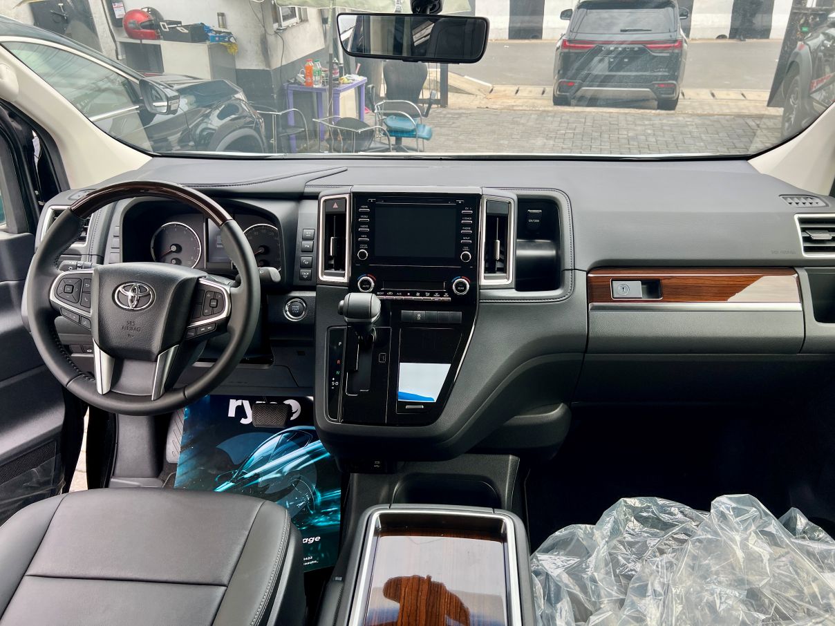 Toyota Granvia