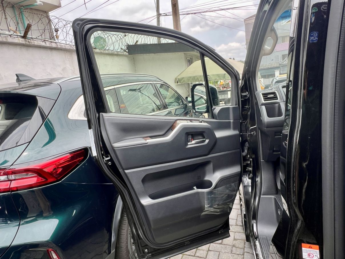 Toyota Granvia