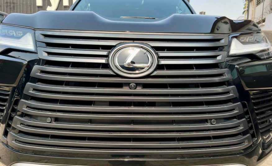 Lexus LX 600 Signature