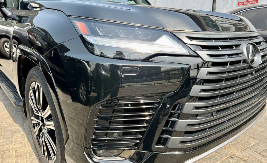 Lexus LX 600 Signature