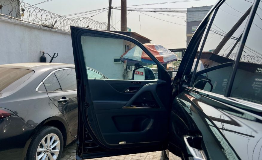 Lexus LX 600 Signature