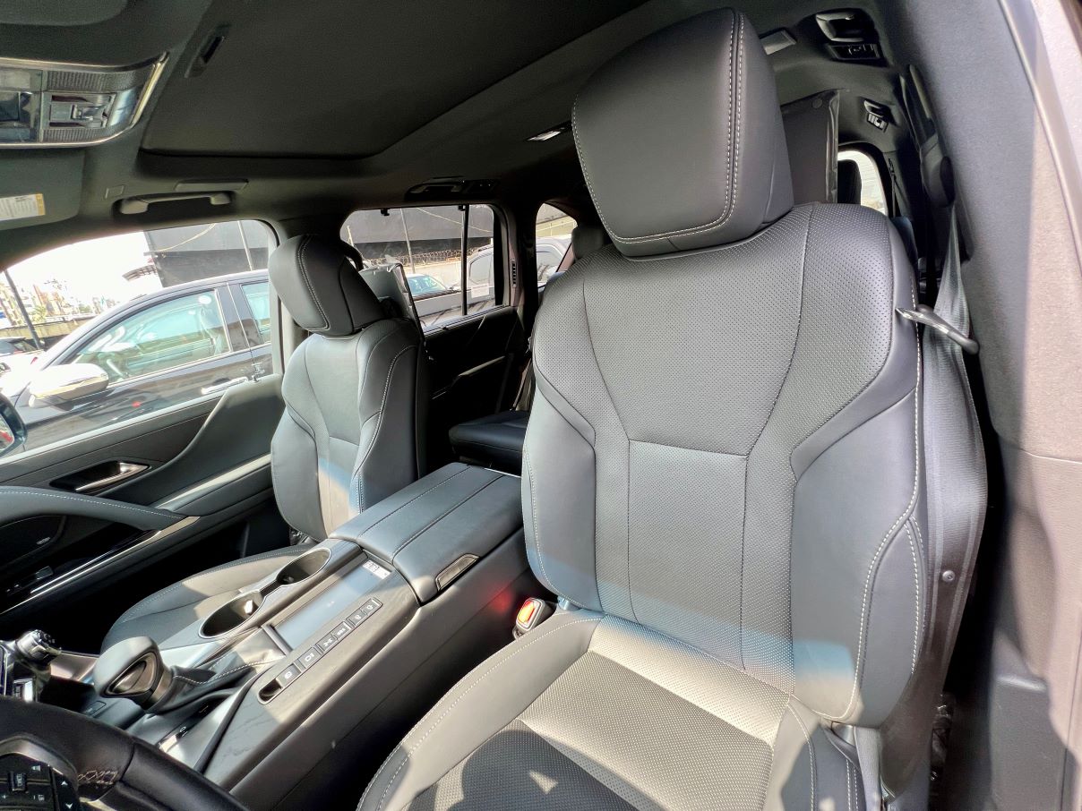 Lexus LX 600 Signature