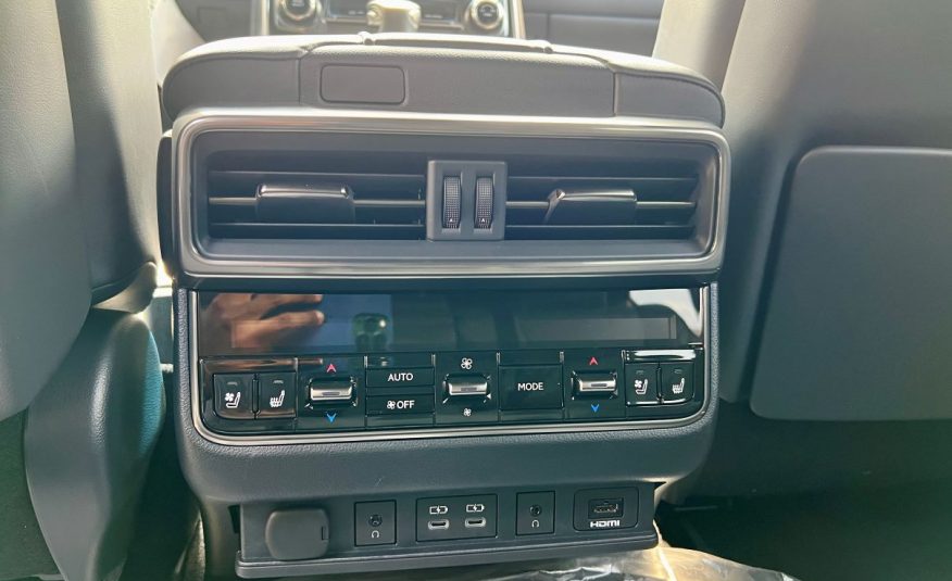 Lexus LX 600 Signature
