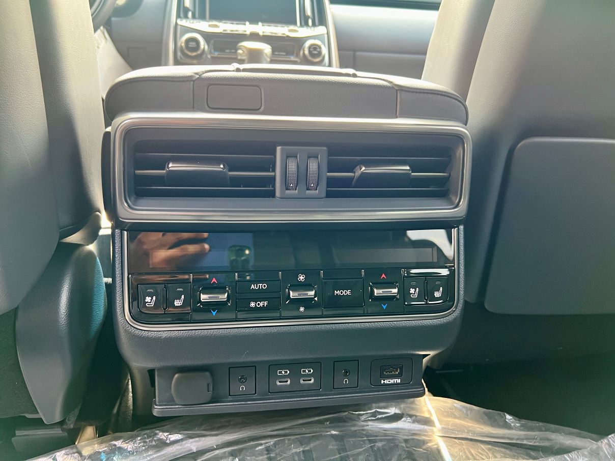 Lexus LX 600 Signature