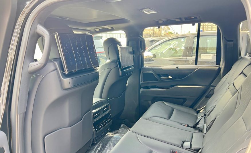 Lexus LX 600 Signature