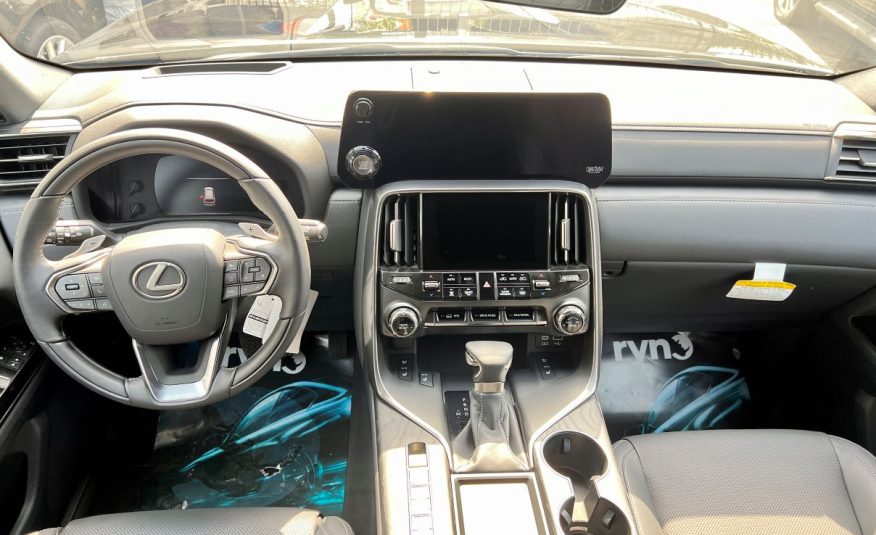 Lexus LX 600 Signature