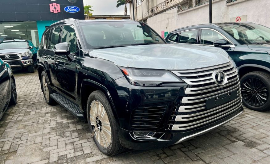 Lexus LX 600 Signature