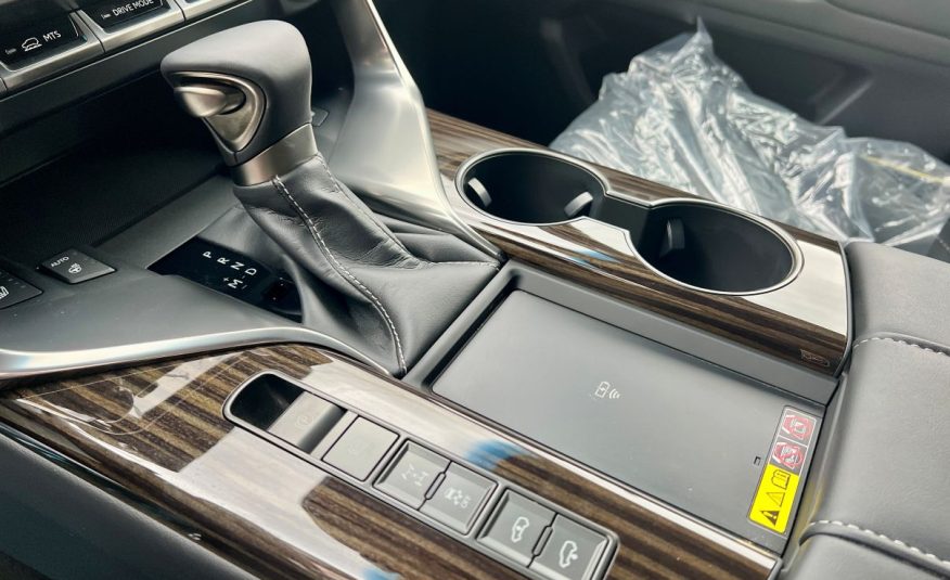 Lexus LX 600 Signature