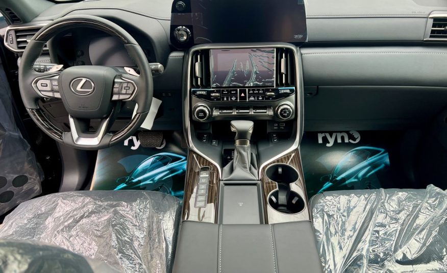 Lexus LX 600 Signature