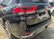 Toyota Land Cruiser VXR 3.5L