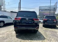 Toyota Land Cruiser VXR 3.5L