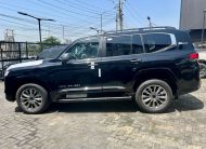 Toyota Land Cruiser VXR 3.5L