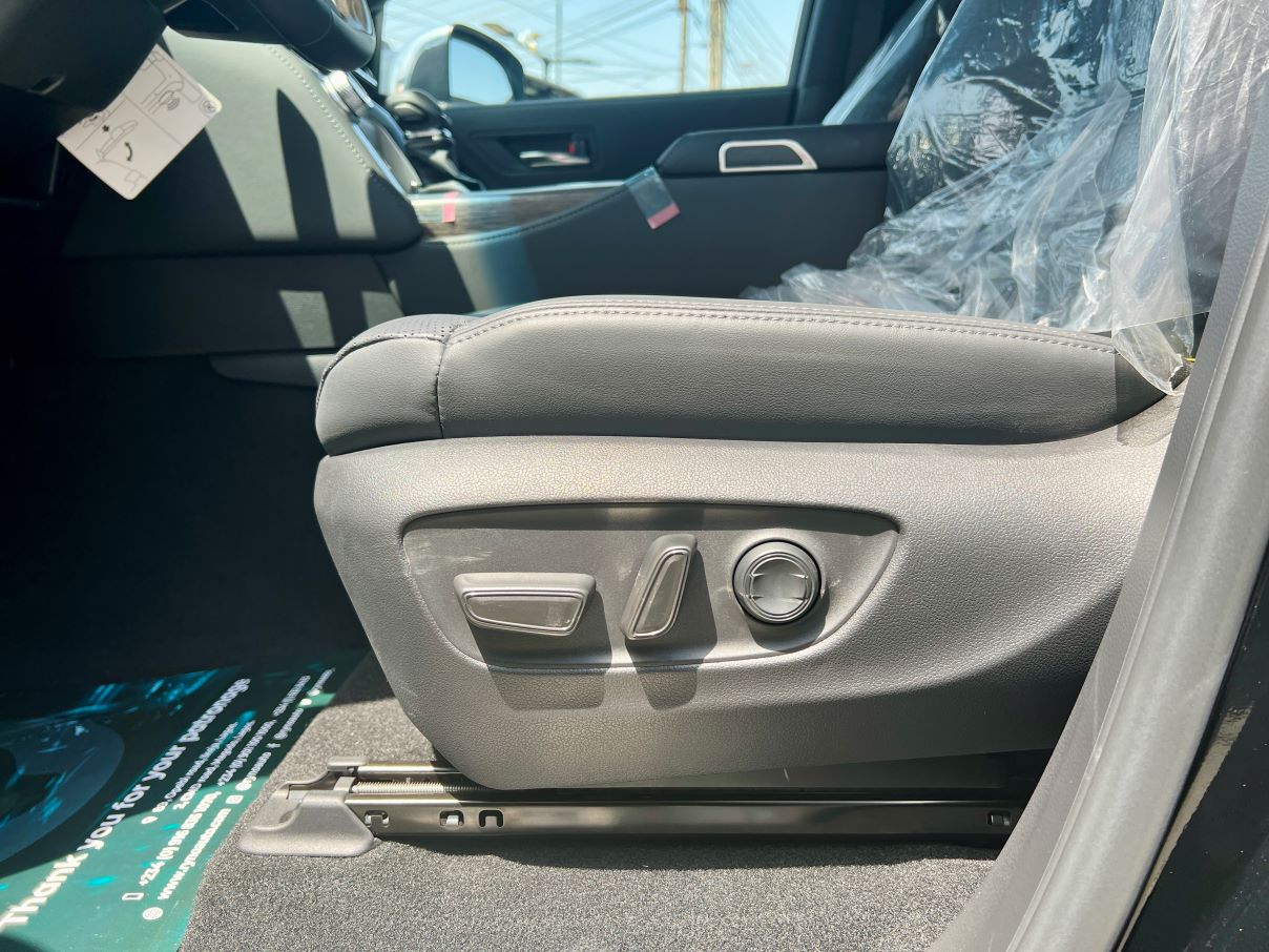 Toyota Land Cruiser VXR 3.5L