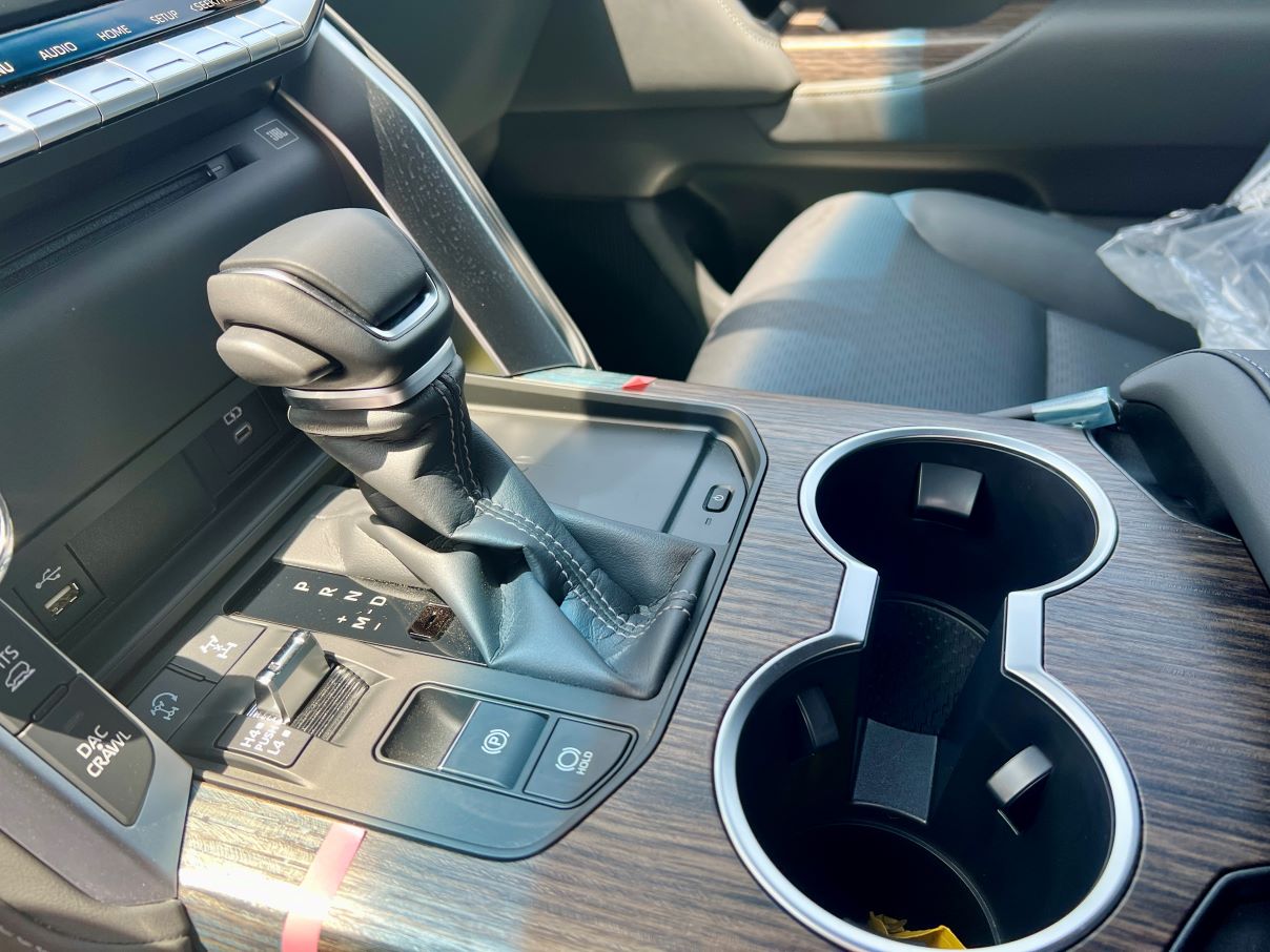 Toyota Land Cruiser VXR 3.5L