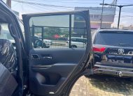 Toyota Land Cruiser VXR 3.5L