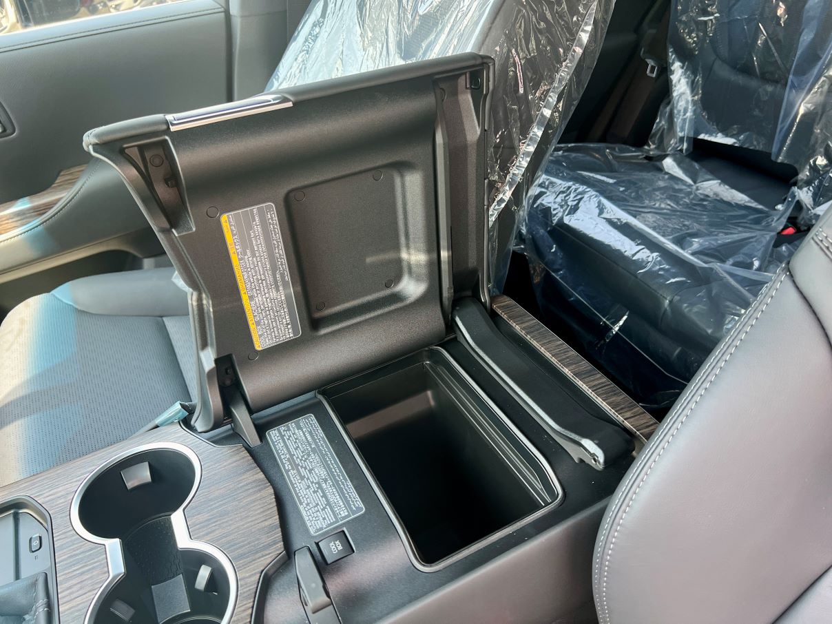 Toyota Land Cruiser VXR 3.5L