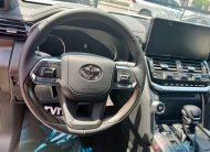 Toyota Land Cruiser VXR 3.5L