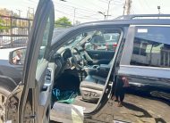 Toyota Land Cruiser VXR 3.5L