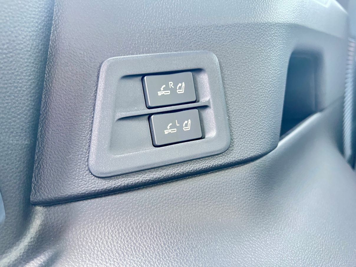 Toyota Land Cruiser VXR 3.5L