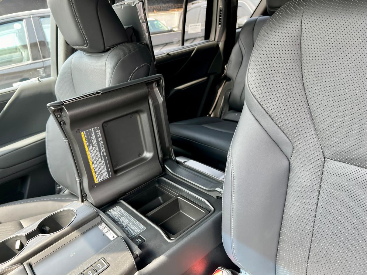 Lexus LX 600 Signature