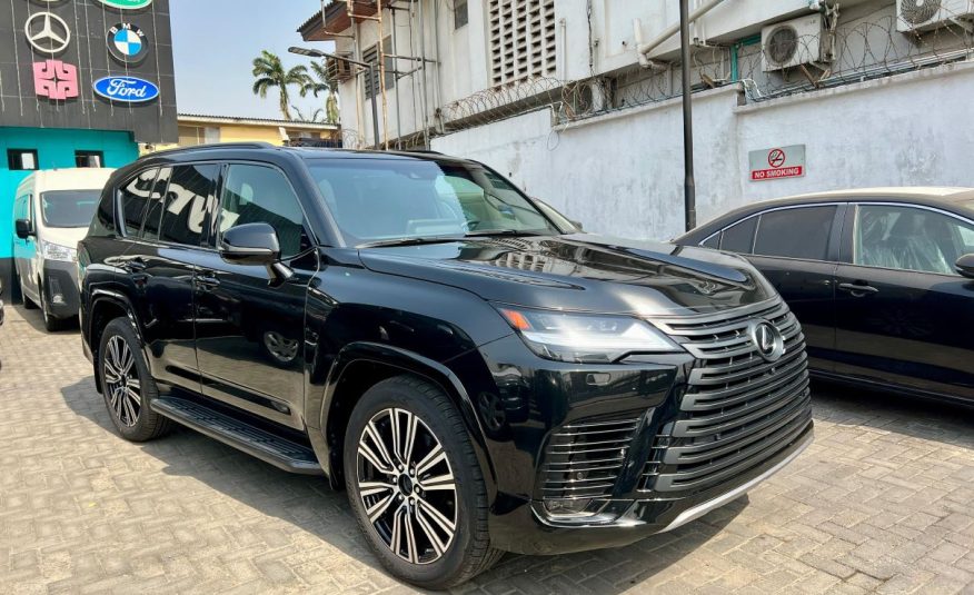 Lexus LX 600 Signature