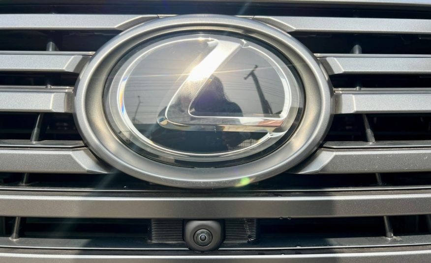 Lexus LX 600 Signature