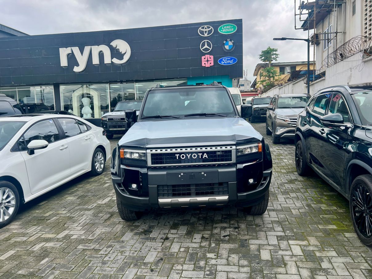 Toyota Land Cruiser Prado Limited 2.7L