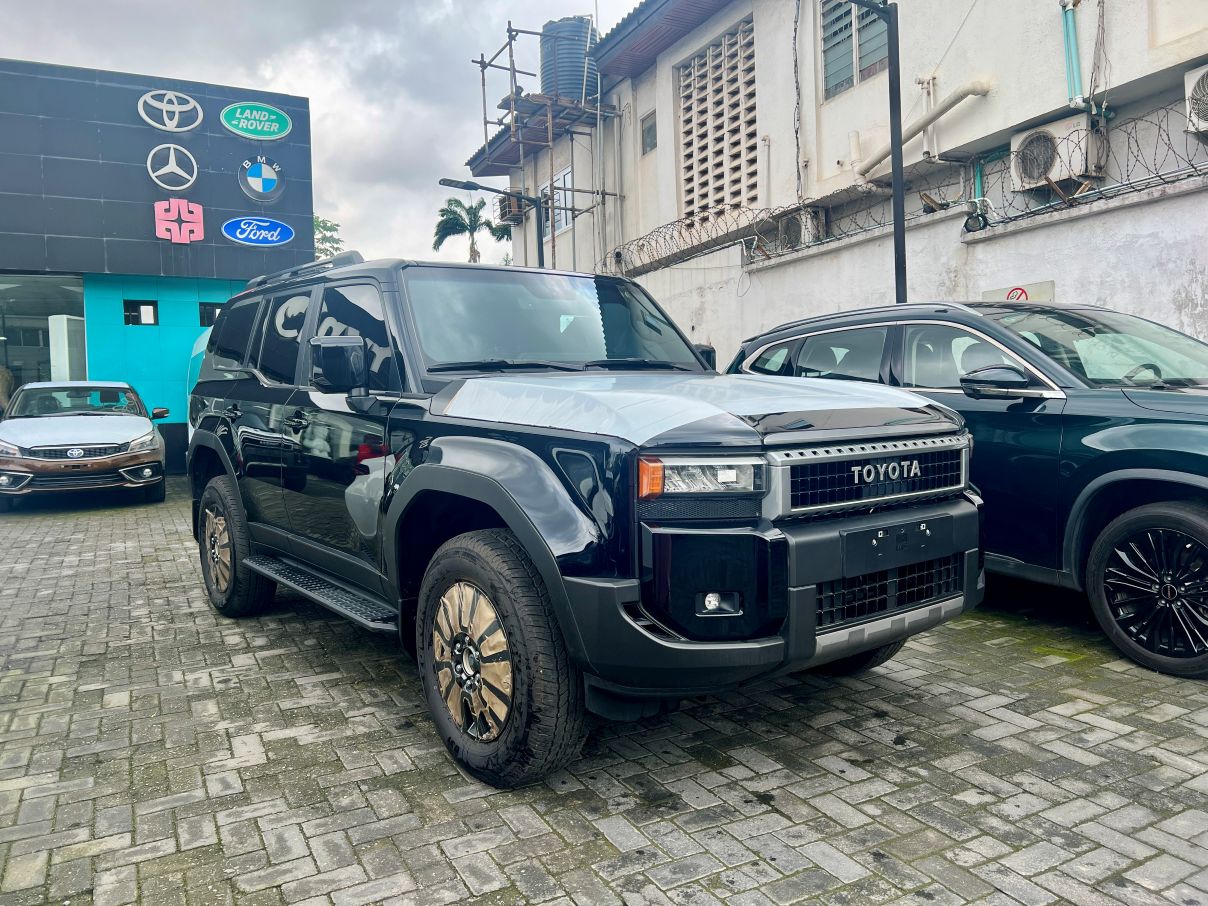 Toyota Land Cruiser Prado Limited 2.7L