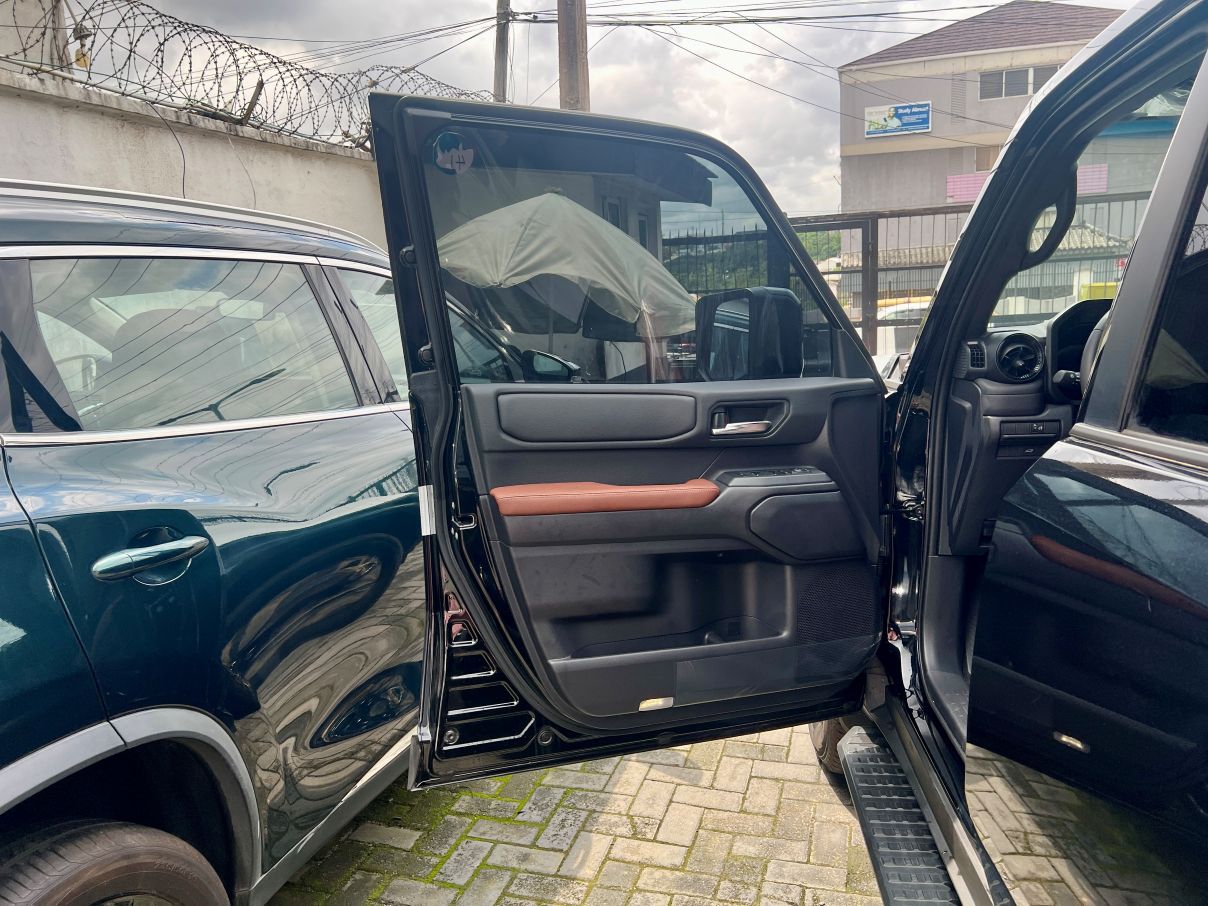 Toyota Land Cruiser Prado Limited 2.7L