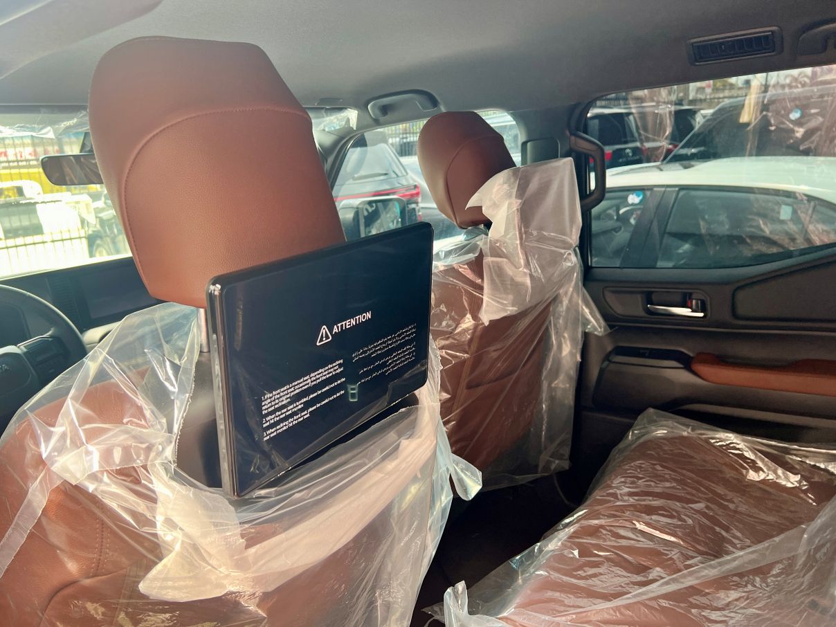 Toyota Land Cruiser Prado Limited 2.7L