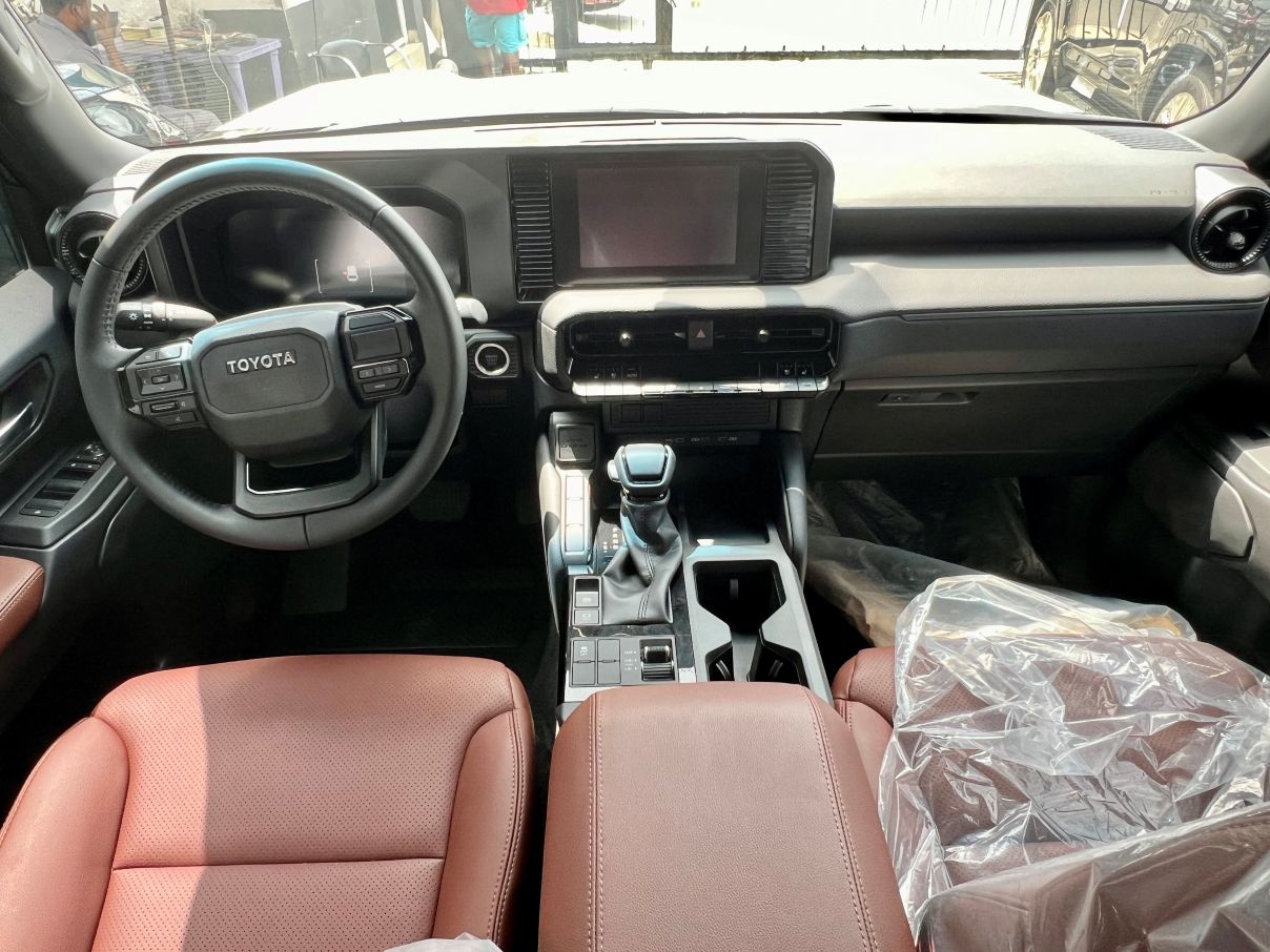 Toyota Land Cruiser Prado Limited 2.7L