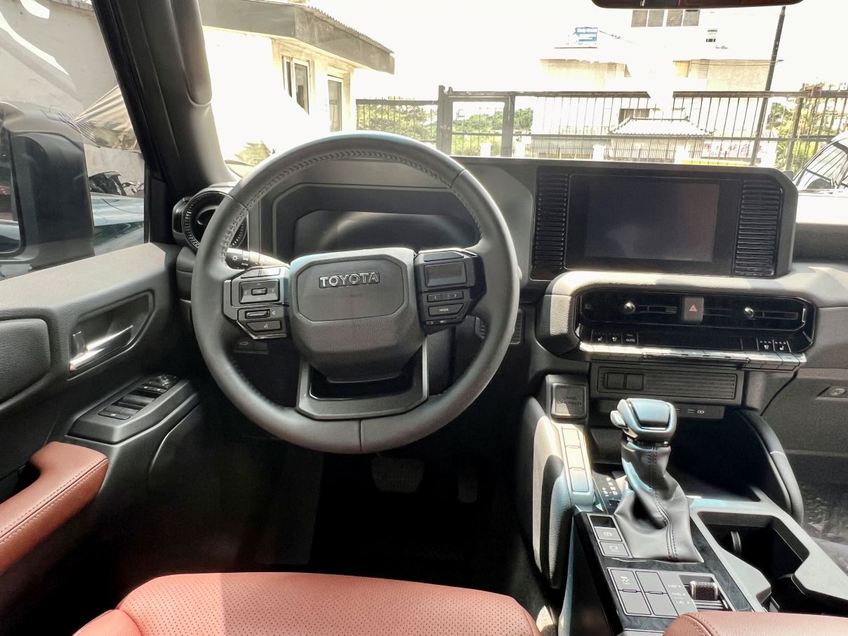 Toyota Land Cruiser Prado Limited 2.7L