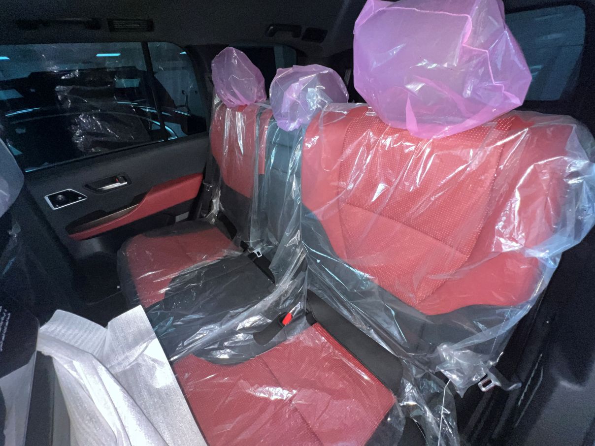 Toyota Land Cruiser 300 VX