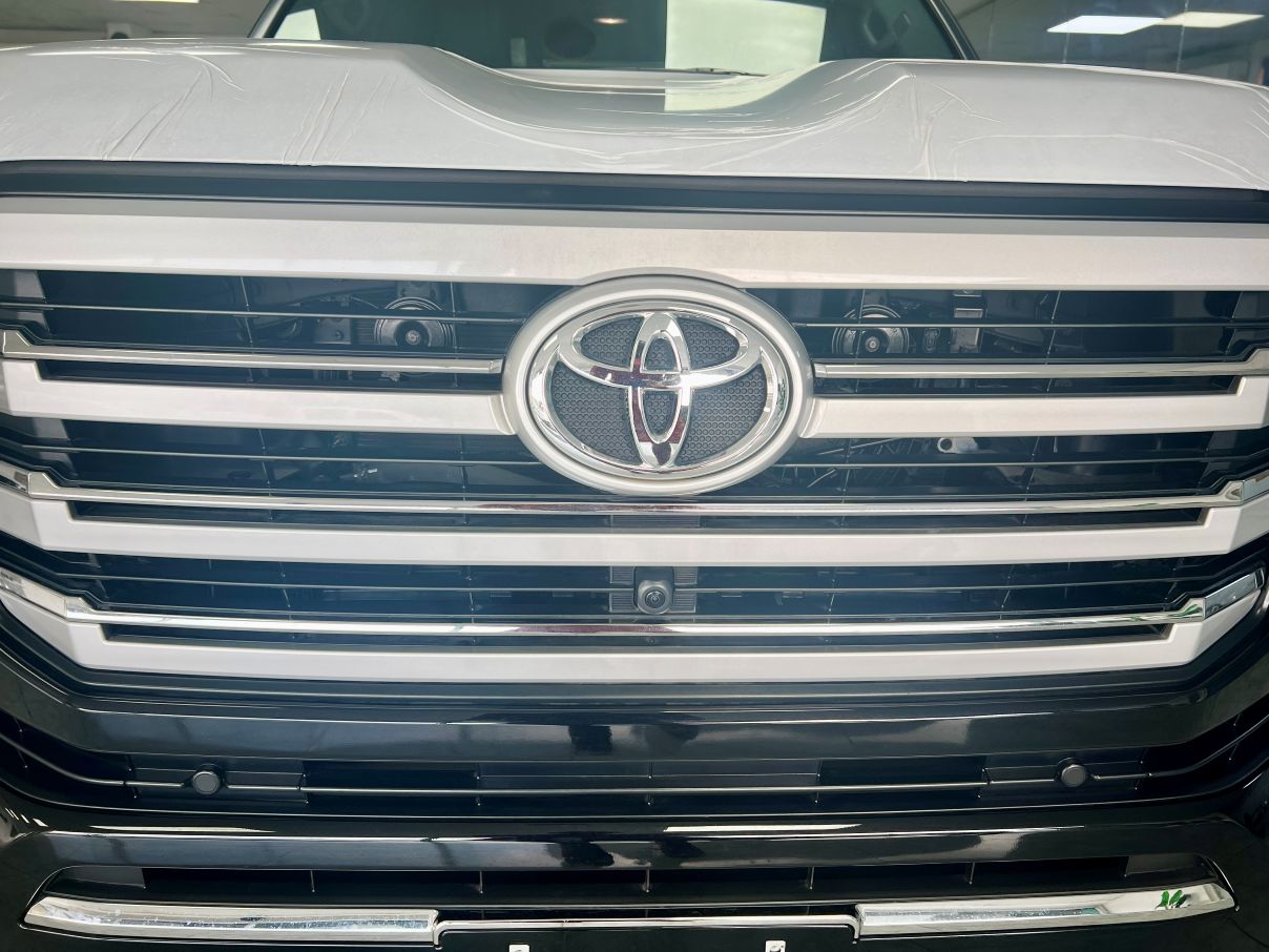 Toyota Land Cruiser 300 VX