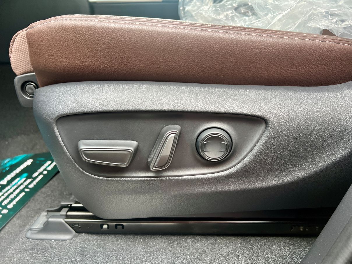 Toyota Land Cruiser Prado Adventure