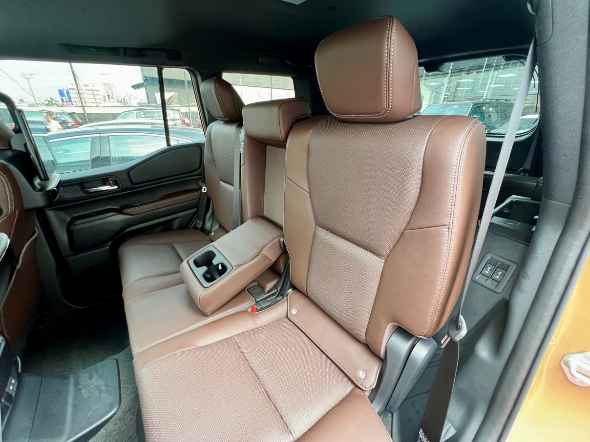 Toyota Land Cruiser Prado Adventure