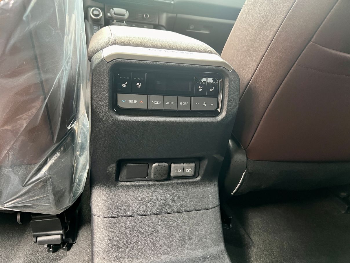 Toyota Land Cruiser Prado Adventure