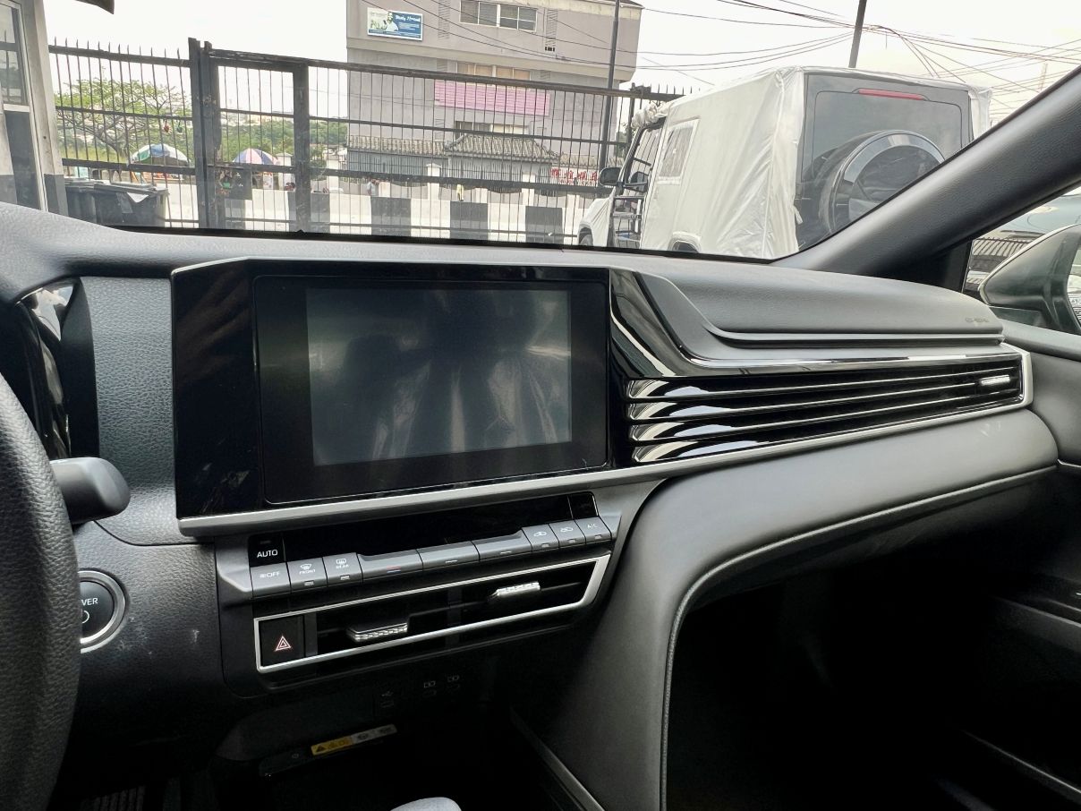 Toyota Camry Hybrid 2.5L