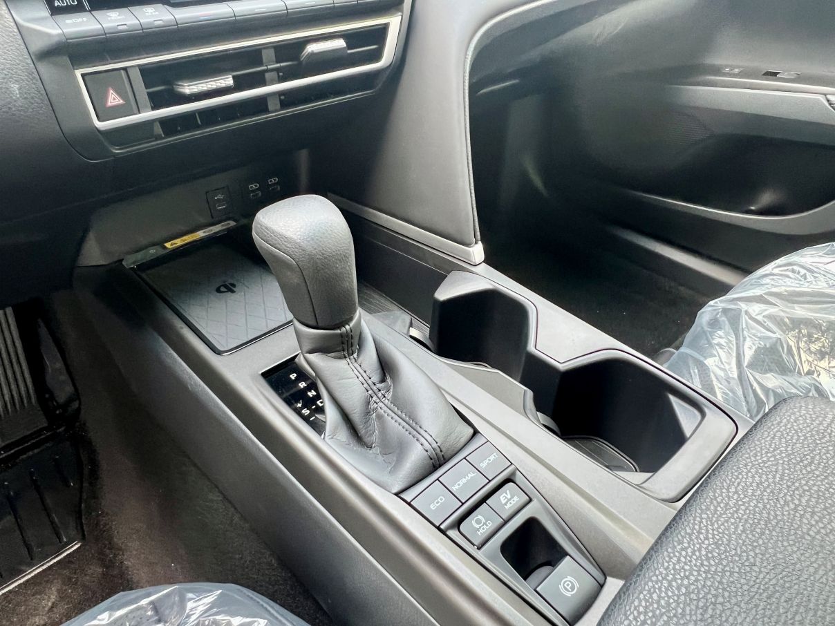 Toyota Camry Hybrid 2.5L