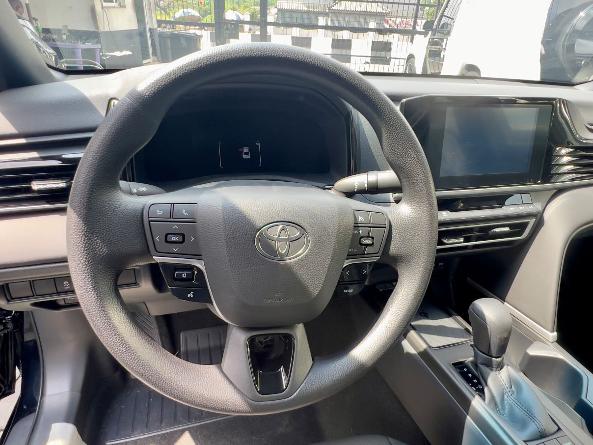 Toyota Camry Hybrid 2.5L