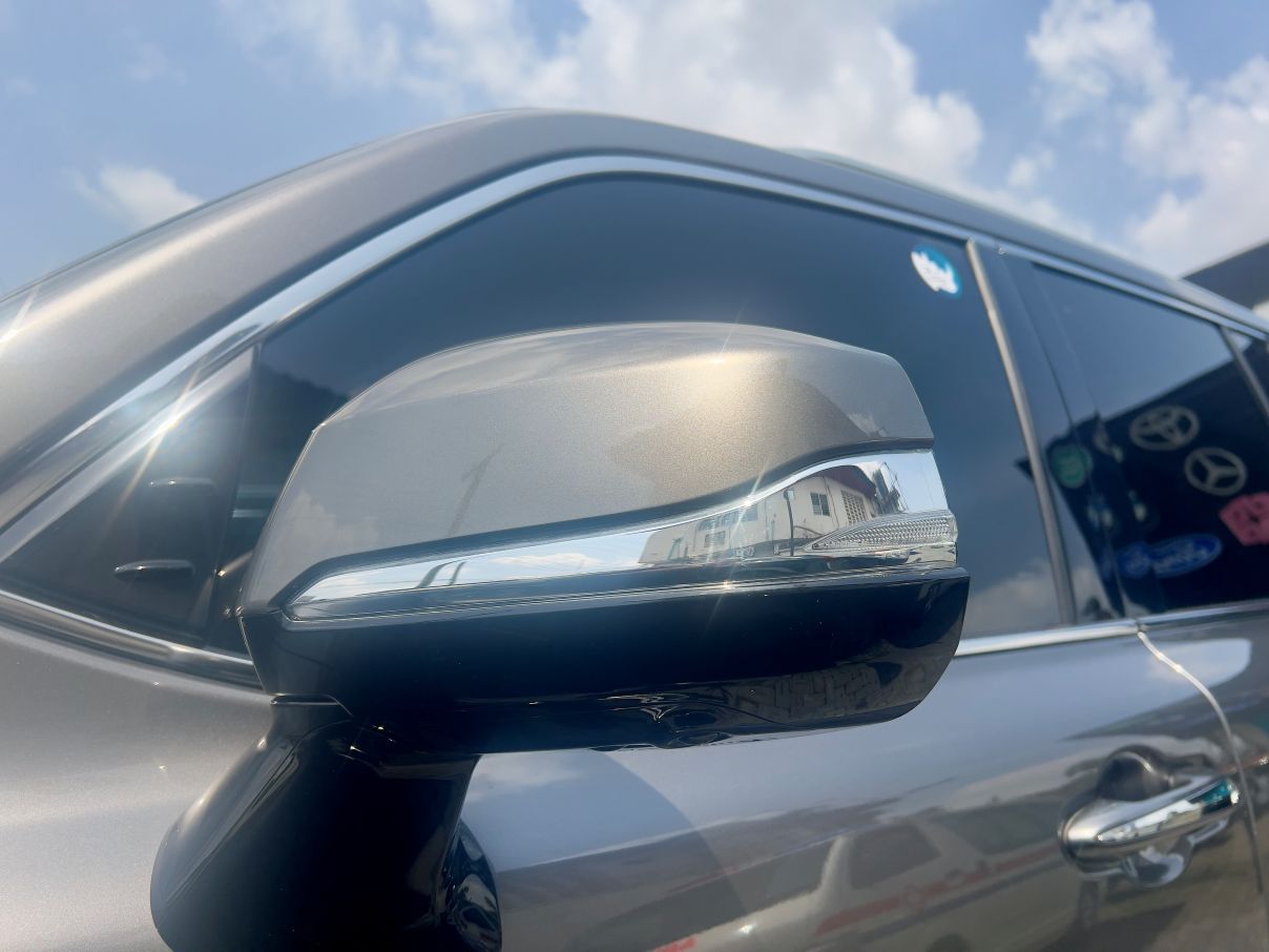 Lexus LX600 Signature SUV