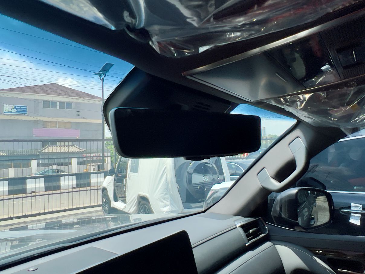 Lexus LX600 Signature SUV