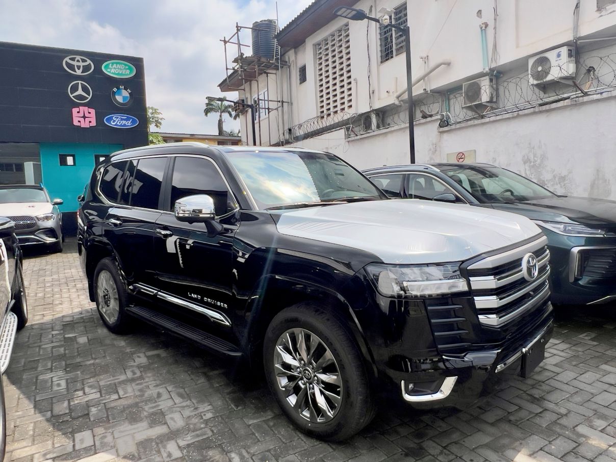 Toyota Land Cruiser GXR