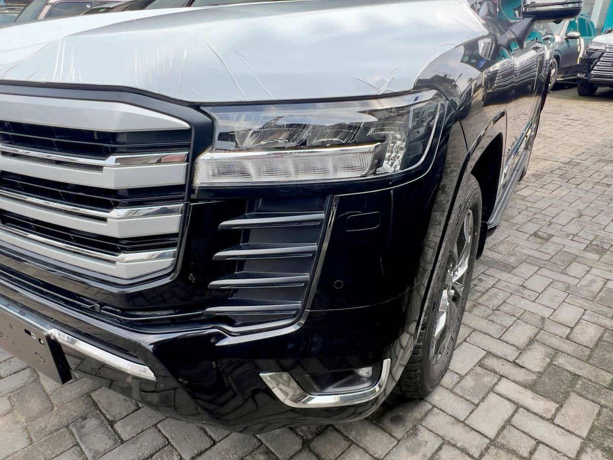 Toyota Land Cruiser GXR