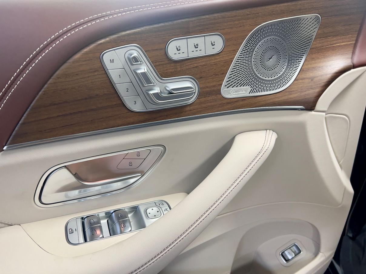 Mercedes Benz GLS600 Maybach