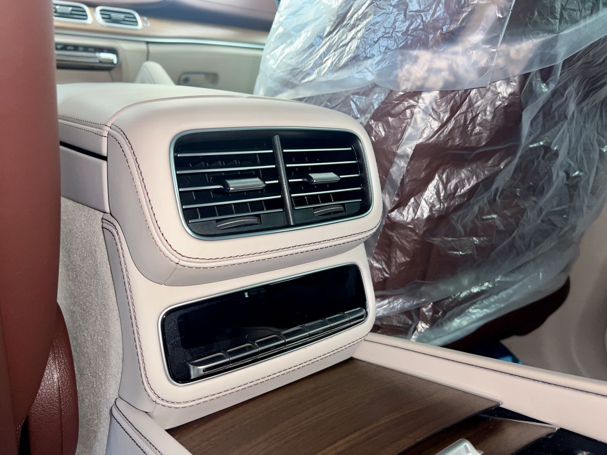 Mercedes Benz GLS600 Maybach